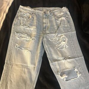 American Eagle Outfitters Light Blue Distressed Boyfriend Jeans